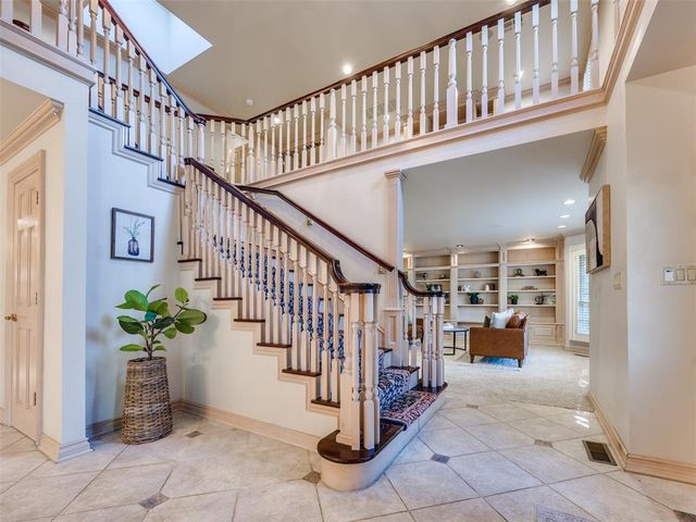 3933 Charing Cross Court, Norman, OK 73072