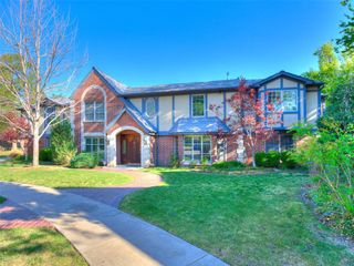 3933 Charing Cross Court, Norman, OK 73072