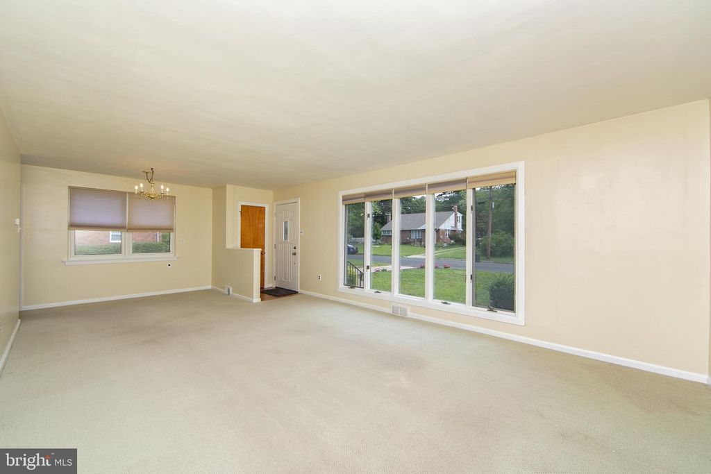 6 SUNSET DR, VOORHEES, NJ 08043 — photo 4