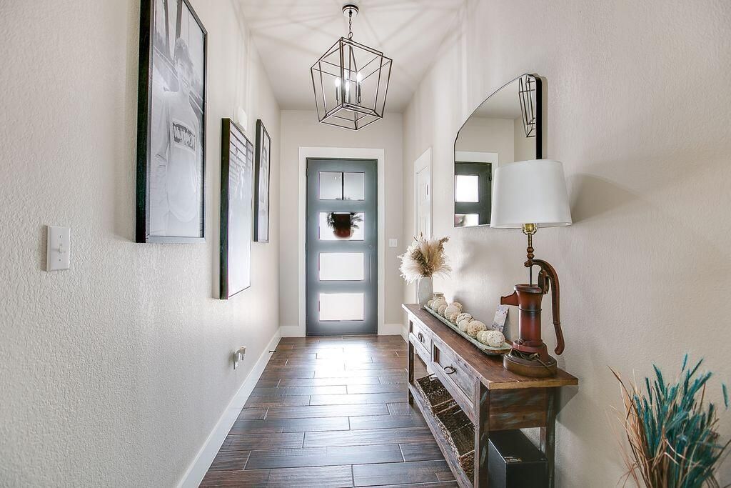 Image 2 of property listing at 4729 Karsten Creek Drive, San Angelo, TX 76904