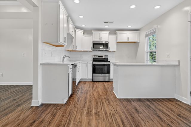 346 Heatherwood DR, Murfreesboro, TN 37129