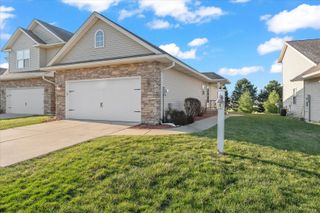 1703 Timber Wolf Lane C, Mahomet, IL 61853