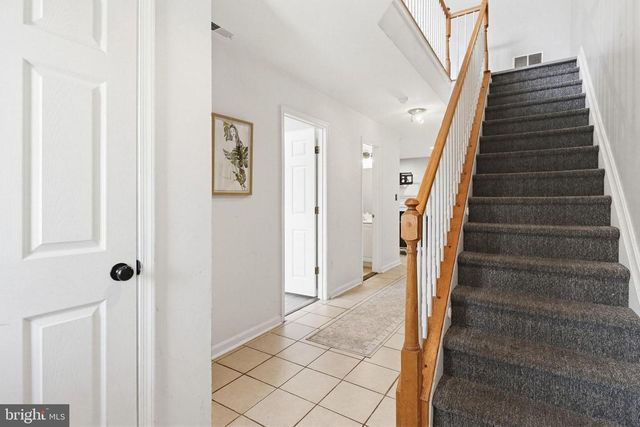 2220 COMMISSARY CIR, Odenton, MD 21113