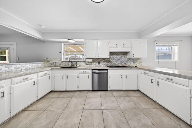 6015 De Moss Drive, Houston, TX 77081