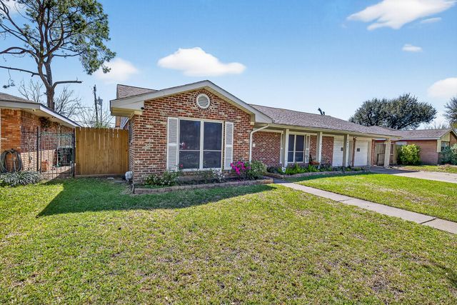 6015 De Moss Drive, Houston, TX 77081