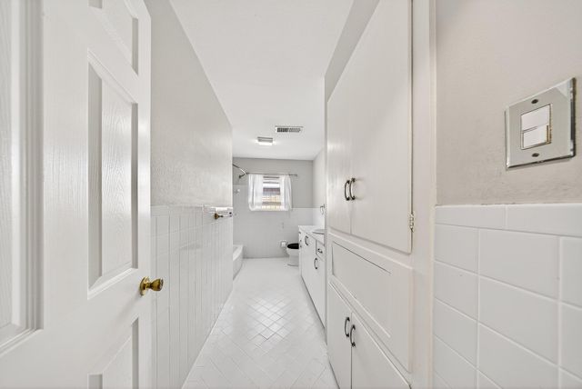 6015 De Moss Drive, Houston, TX 77081