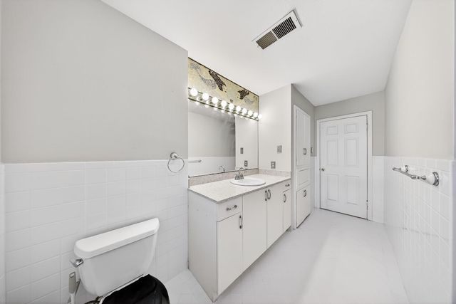 6015 De Moss Drive, Houston, TX 77081