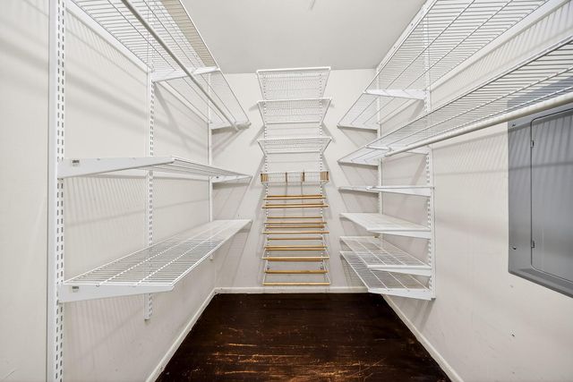 6015 De Moss Drive, Houston, TX 77081