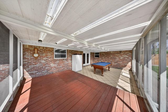 6015 De Moss Drive, Houston, TX 77081