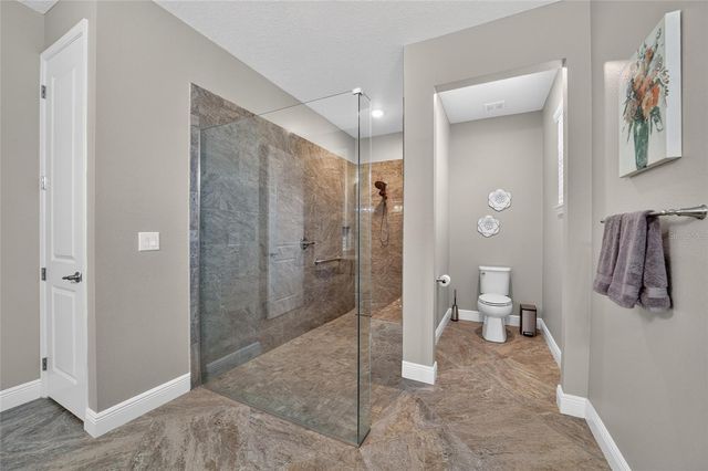 9240 SW 89TH STREET ROAD, Ocala, FL 34481