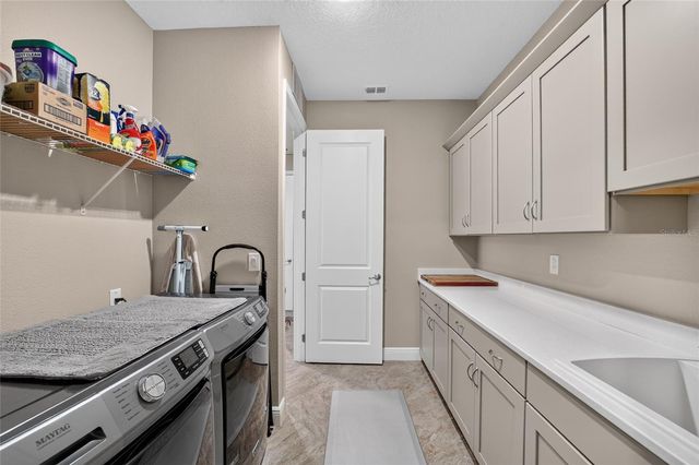 9240 SW 89TH STREET ROAD, Ocala, FL 34481