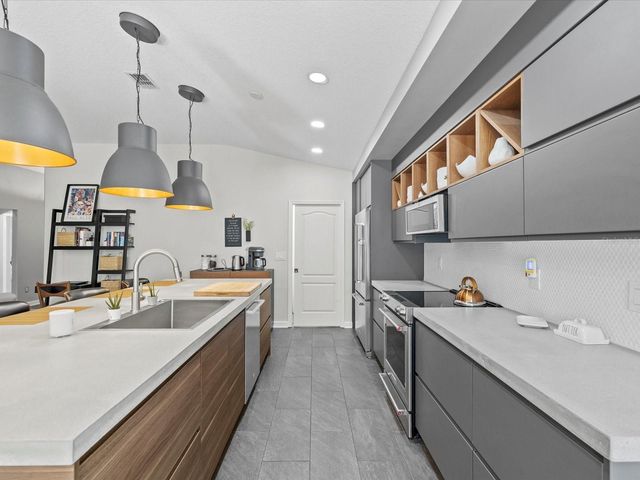 11446 SINATRA COURT, New Port Richey, FL 34654