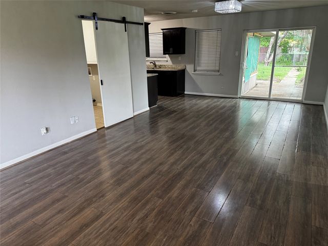 2607 Clearview Circle, Dallas, TX 75233