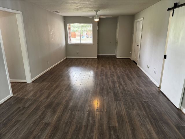 2607 Clearview Circle, Dallas, TX 75233