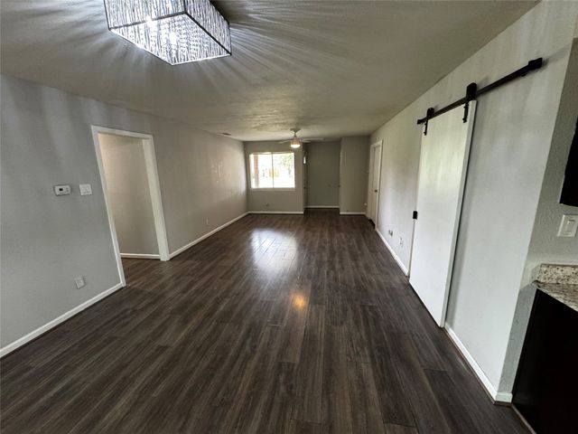 2607 Clearview Circle, Dallas, TX 75233