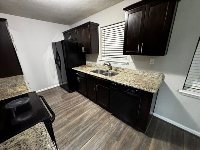 2607 Clearview Circle, Dallas, TX 75233