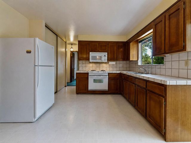 11082 Quail Dr, Pine Grove, CA 95665