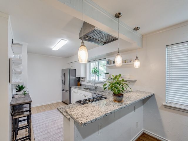 5022 W Mockingbird Lane, Dallas, TX 75209