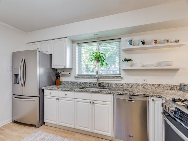 5022 W Mockingbird Lane, Dallas, TX 75209