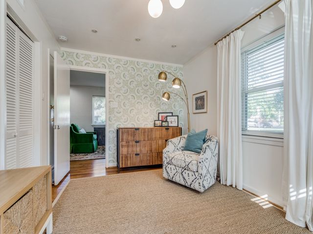 5022 W Mockingbird Lane, Dallas, TX 75209