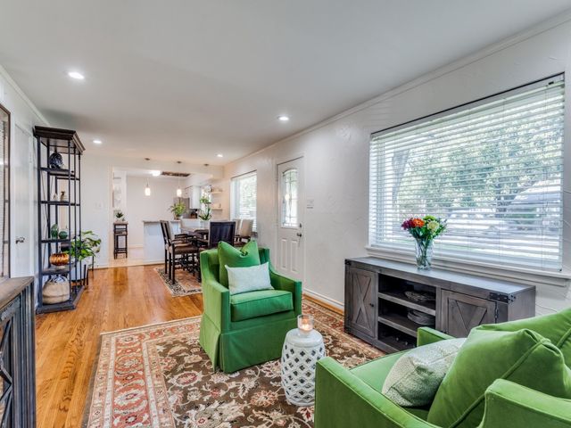 5022 W Mockingbird Lane, Dallas, TX 75209