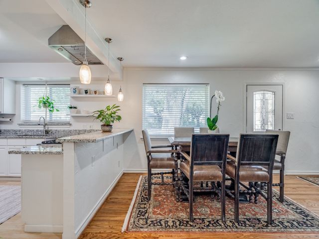 5022 W Mockingbird Lane, Dallas, TX 75209