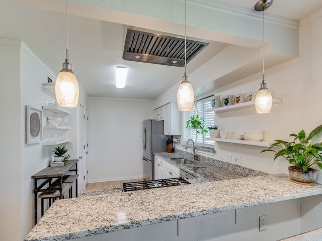 5022 W Mockingbird Lane, Dallas, TX 75209