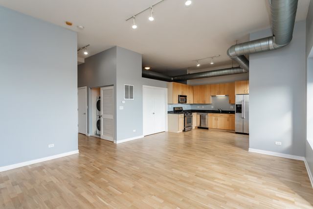 4537 S Drexel Boulevard 706, Chicago, IL 60653