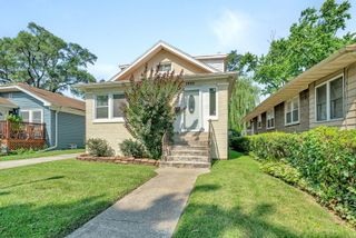 1920 S 6th Avenue, Maywood, IL 60153