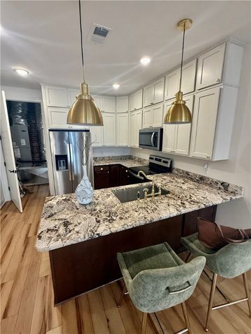 706 Gloucester Street A, Brunswick, GA 31520