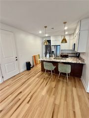 706 Gloucester Street A, Brunswick, GA 31520