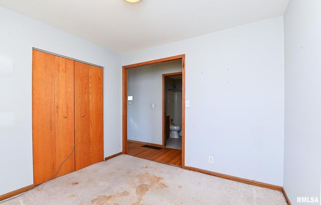 2256 WASHINGTON Road, Washington, IL 61571