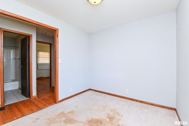 2256 WASHINGTON Road, Washington, IL 61571