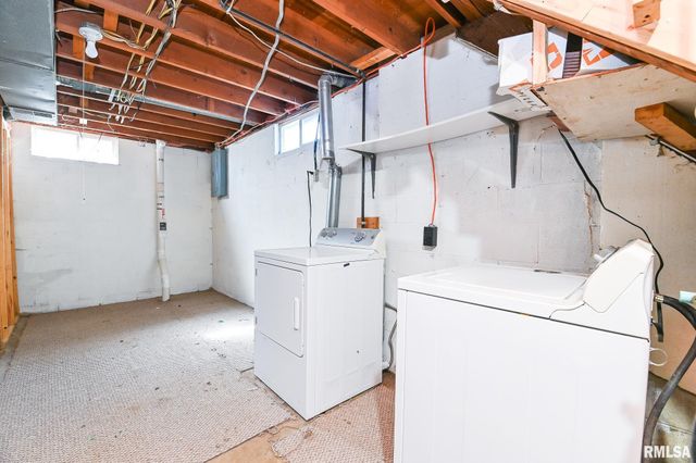 2256 WASHINGTON Road, Washington, IL 61571