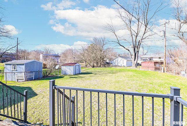 2256 WASHINGTON Road, Washington, IL 61571