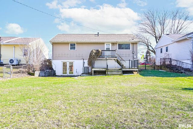 2256 WASHINGTON Road, Washington, IL 61571