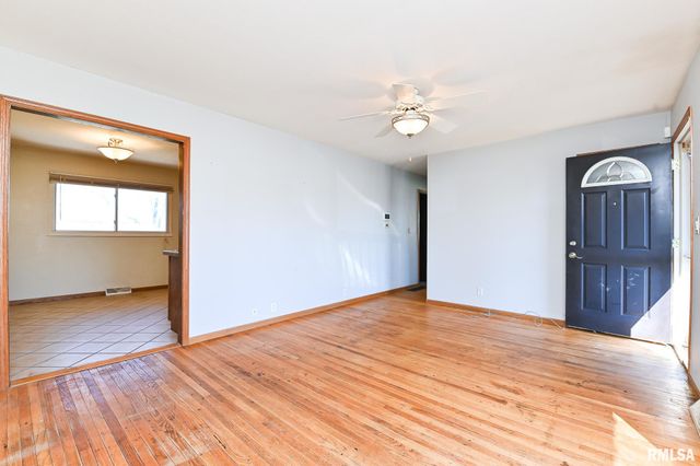 2256 WASHINGTON Road, Washington, IL 61571