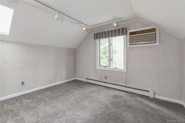 28 Campus Lane, Ronkonkoma, NY 11779