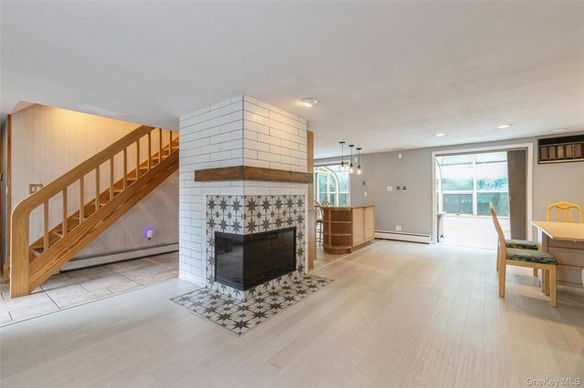 28 Campus Lane, Ronkonkoma, NY 11779