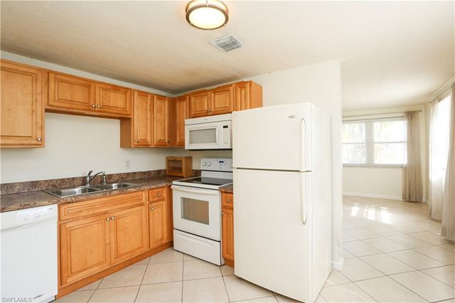 159 5th ST, Naples, FL 34113
