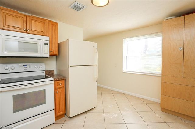 159 5th ST, Naples, FL 34113