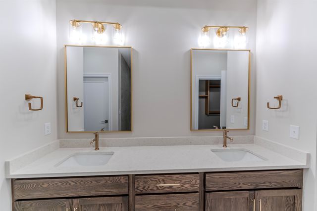 3723 N Ritchfield St, Wichita, KS 67226