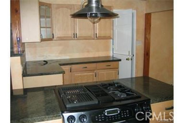 6724 Jumilla Avenue, Winnetka, CA 91306