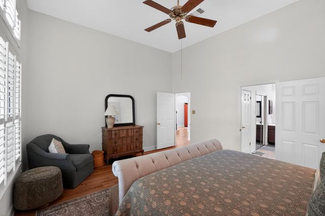 300 N Carriage Hills DR, Georgetown, TX 78626
