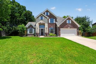 300 N Carriage Hills DR, Georgetown, TX 78626