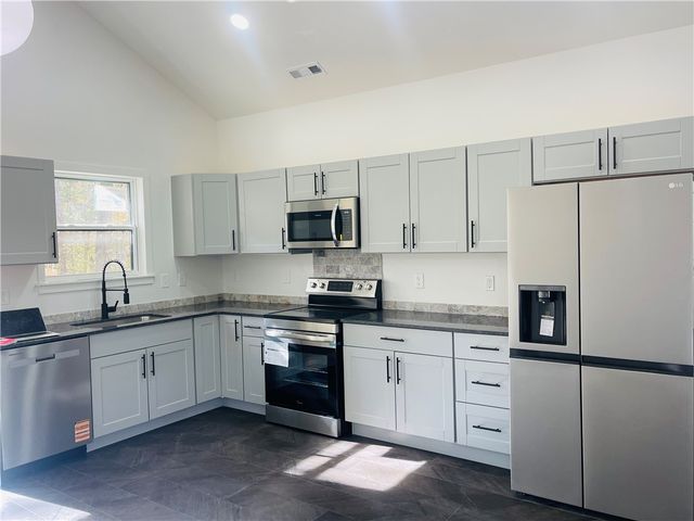 12981 Recreation Drive, Lowell, AR 72745