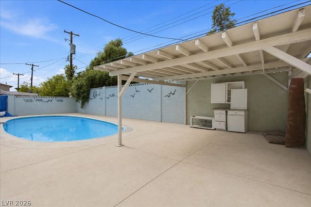 4013 Esmeralda Avenue, Las Vegas, NV 89102