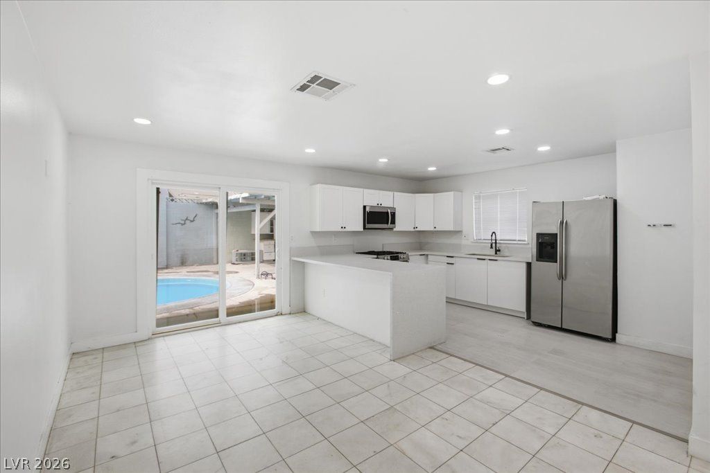 4013 Esmeralda Avenue, Las Vegas, NV 89102