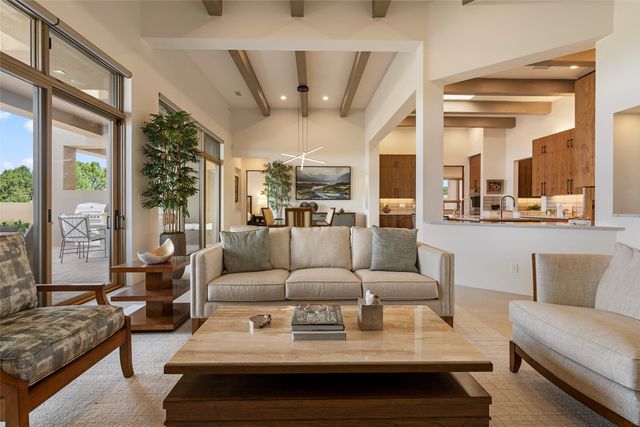 4 Penasco Circle, Santa Fe, NM 87506