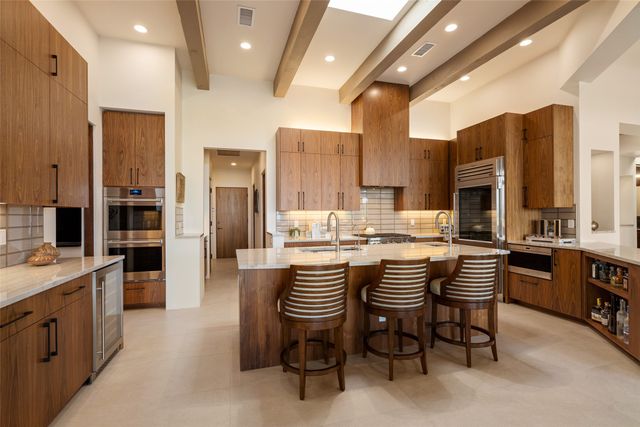 4 Penasco Circle, Santa Fe, NM 87506